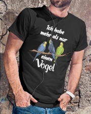 Ich habe mehr als nur einen Vog Classic T-Shirt lifestyle-mens-crewneck-front-4