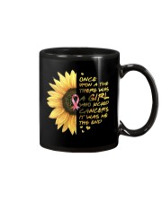 A Girl who kicked Cancers Mug thumbnail
