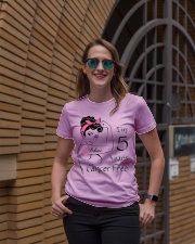 I'm 5 Years Cancer Survivor Breast Cancer Ladies T-Shirt lifestyle-women-crewneck-front-2
