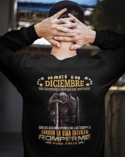 Diciembre todos los hombres Crewneck Sweatshirt apparel-crewneck-sweatshirt-lifestyle-03