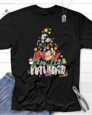 AMOR FAMILIA NAVIDAD Premium Fit Mens Tee apparel-premium-fit-men-tee-lifestyle-front-78