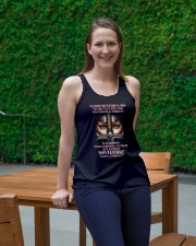 Desafío de chicas de noviembre Ladies Flowy Tank lifestyle-bellaflowy-tank-front-1