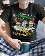 TE DESEAMOS UNA FELIZ NAVIDAD Premium Fit Mens Tee custom-t-shirts-classic-lifestyle-front-342