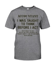 AM A LOVING ACCOUNTANT Classic T-Shirt tile