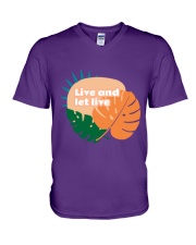 Live and let live V-Neck T-Shirt tile