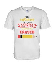 Teacher love shirt V-Neck T-Shirt tile