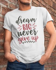 Motiv running Classic T-Shirt apparel-classic-tshirt-lifestyle-26