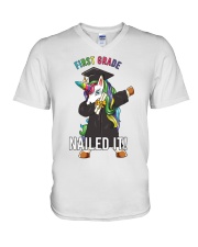 HTH Uni 1st Grade V-Neck T-Shirt tile