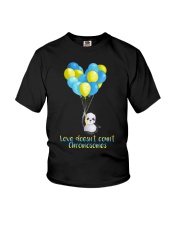 Never give up Youth T-Shirt tile