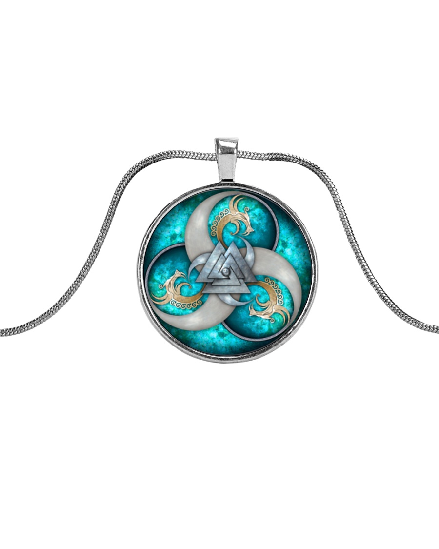 The Triple Horn of Odin Metallic Circle Necklace
