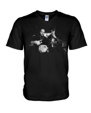 los meros berner AND b real shirt V-Neck T-Shirt thumbnail
