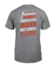 EINEN ALTEN MANN MIT EINER R1200GS Classic T-Shirt tile