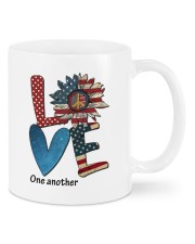 Hippie - Love One Another Mugs tile