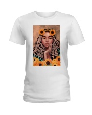 Beautiful Girl Ladies T-Shirt thumbnail