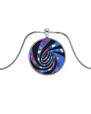 Cat spin - JY Metallic Circle Necklace front