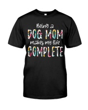 DOG MOM Classic T-Shirt tile