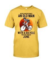 06 cycling never old man Classic T-Shirt front