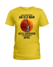 04 saxophone olm Ladies T-Shirt tile