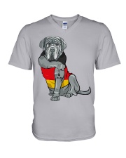 neapolitan mastiff germany V-Neck T-Shirt tile