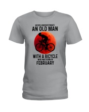 02 cycling old man never Ladies T-Shirt tile