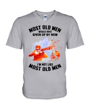 old man Clay pigeon shooting V-Neck T-Shirt tile