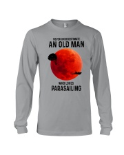 parasailing old man Long Sleeve Tee tile