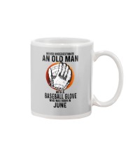 06 baseball old man Mug tile