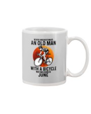 06 cycling never old man Mug tile