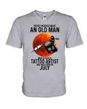 07 tatoo artist never old man V-Neck T-Shirt tile