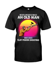 black old Clay pigeon shooting Classic T-Shirt front
