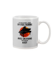 08 piano old man france Mug tile