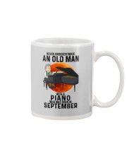 09 piano old mannn never Mug tile