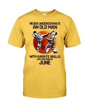 6 karate Classic T-Shirt front