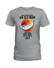 07 hot dog old man Ladies T-Shirt tile
