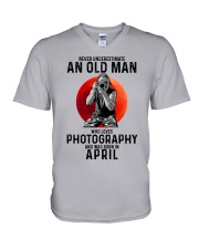 4 photography old man V-Neck T-Shirt tile