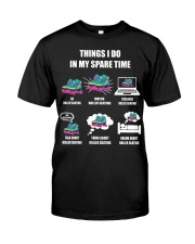 things ido Roller skating Classic T-Shirt front