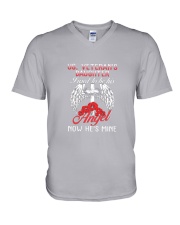 veteran-daughter V-Neck T-Shirt tile