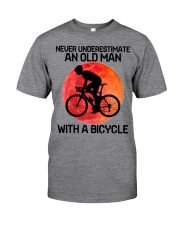 07 hat cycling old man Classic T-Shirt tile