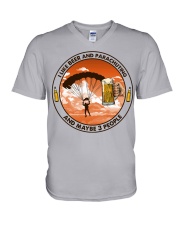 i like beer parachuting V-Neck T-Shirt tile