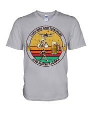 i like beer triathlon V-Neck T-Shirt tile