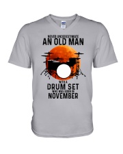 11 drum set never old man V-Neck T-Shirt tile