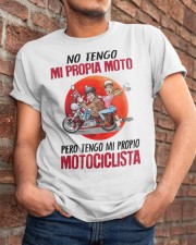 Non tengo motociclista Classic T-Shirt apparel-classic-tshirt-lifestyle-26