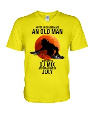 07 dj mix olm V-Neck T-Shirt tile