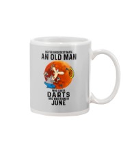 06 darts olm never Mug tile