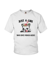 I LOVE FRENCH KISSES Youth T-Shirt thumbnail