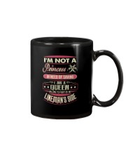 I Am A Queen Willing To Fight By My Lineman Mug thumbnail