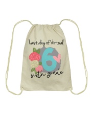 6TH GRADE Drawstring Bag tile