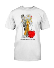 KINDERGARTEN TEACHER Classic T-Shirt front