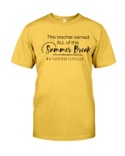 4TH GRADE TEACHER Classic T-Shirt front