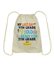 4TH GRADE Drawstring Bag tile